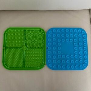 2-Pack Silicone Lick Mats for Dogs & Cats – Slow Feeder, Anxiety Relief